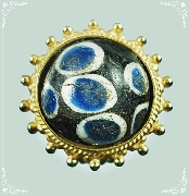 ǹ١ѴǴ ١Ѵ  "١" (Stratified eye beads)